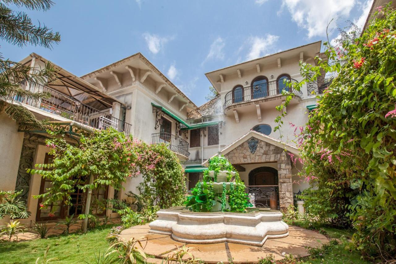 Bella Vista By Stayvista - A Haven With Lush Green Surroundings, Zen Garden, Quirky Decor & A Inviting Swimming Pool Lonavala Extérieur photo